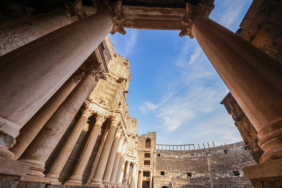 Busra Antik Kenti, İslam dönemlerine ait izler taşıyor