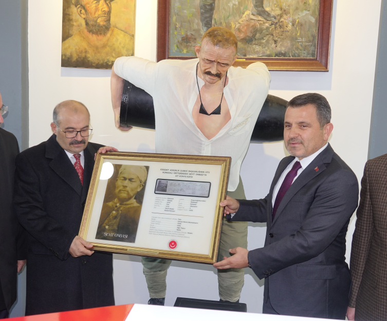 Çanakkale kahramanlarından Seyit Onbaşı'nın askerlik şubesindeki fotoğrafı ortaya çıktı