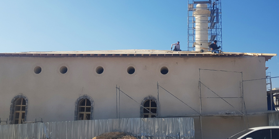 Depremlerde zarar gören 160 yıllık Dervişiye Camii yeniden yükseliyor