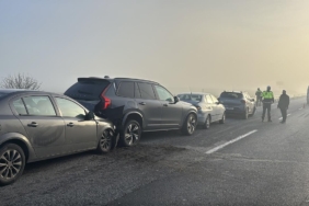 Edirne'de zincirleme kaza: 10 araç birbirine girdi