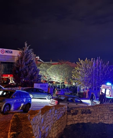 Elazığ'da fabrikada çıkan yangında 16 işçi dumandan etkilendi