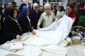 Emine Erdoğan, Artsın Eksilmesin Dönüşüm Pazarının açılışını yaptı