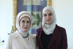Emine Erdoğan, Suriye Cumhurbaşkanı Şara'nın eşi Latife El Durubi ile görüştü