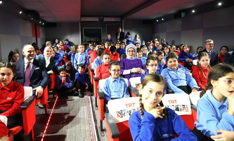 Emine Erdoğan: TRT yayınları güvenli ve öğretici nitelikte