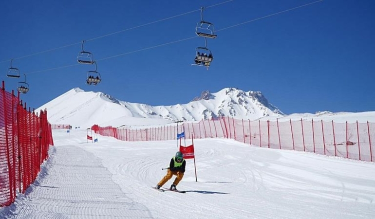 Erciyes Diplomatik Kayak Yarışı'na ev sahipliği yapacak!