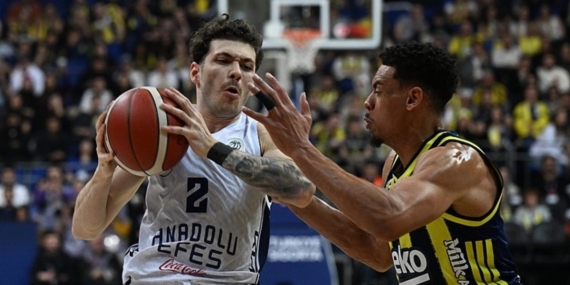 Fenerbahçe Beko evinde Anadolu Efes’i uzatmada geçti!