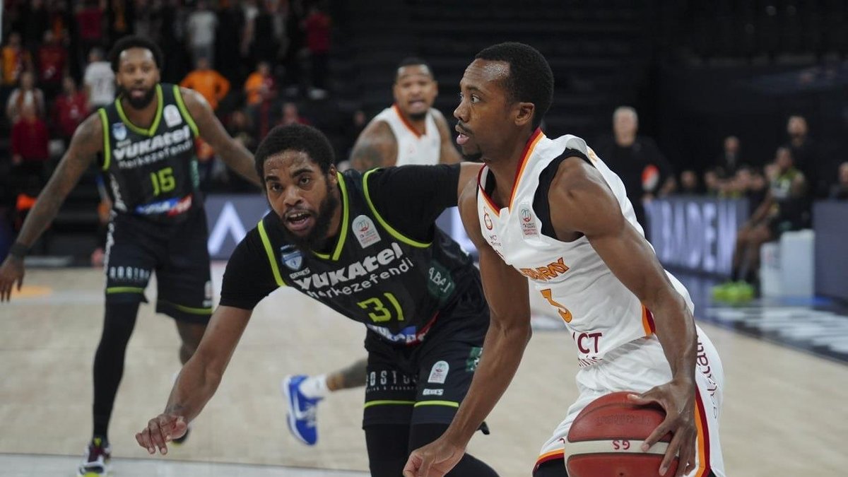 Galatasaray MCT Technic evinde Yukatel Merkezefendi Belediyesi Basket'i mağlup etti!