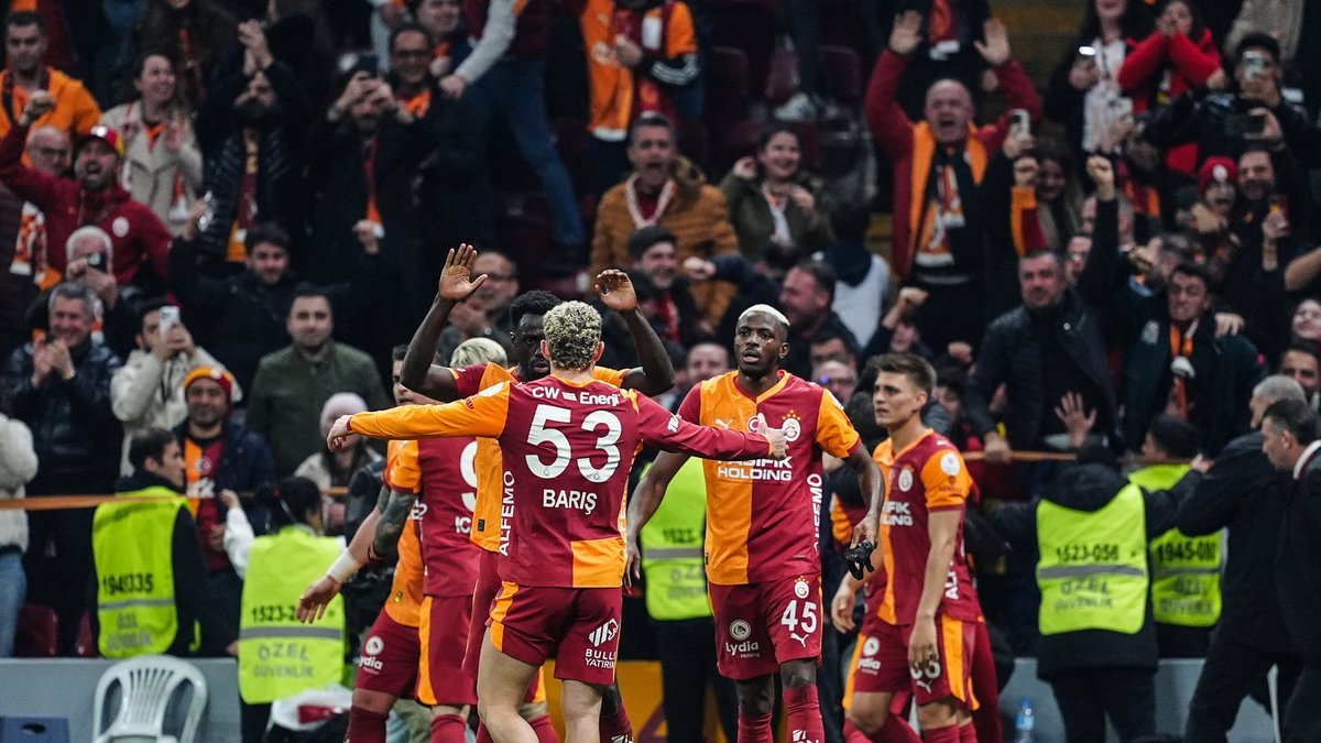 Galatasaray'da o futbolcu için fesih kararı gelebilir!