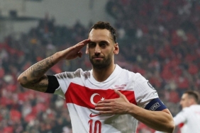 Hakan Çalhanoğlu'dan Galatasaray'a kötü haber!