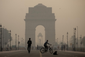 Hava kirliliğiyle mücadele eden Delhi'de 3 yılda 200 binden fazla solunum yolu enfeksiyonu görüldü