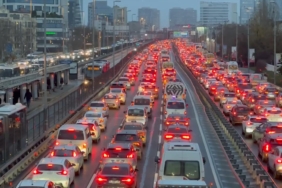 İstanbul'da akşam saatlerinde trafik yoğunluğu yüzde 90'a çıktı