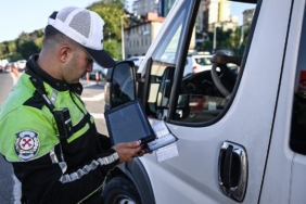 İstanbul'da polis uygulamasında 1120 kişi gözaltına alındı