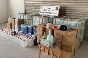 İzmir'de 3 bin 360 litre etil alkol ele geçirildi