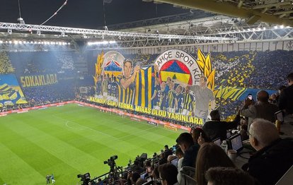 Kadıköy’de derbi öncesi müthiş gösteri!