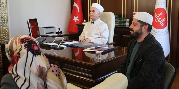 Kur’an’dan etkilenen Alman kadın Müslüman oldu