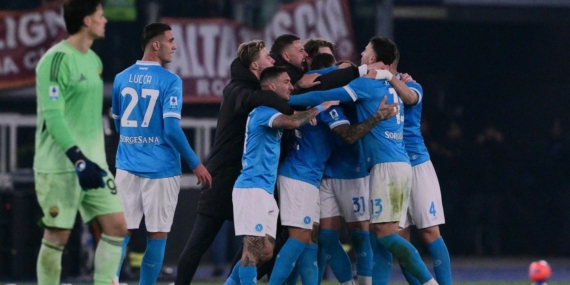 Napoli deplasmanda Roma’yı yendi!