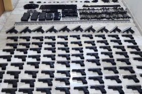 Polisin durdurduğu araçtan cephanelik çıktı