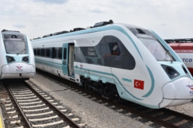 Raylarda yerli güç: Milli tren setlerinde bir haftada 4 teslimat