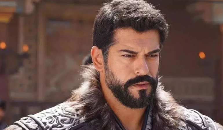 Rusya'da kral ilan edilen Burak Özçivit'ten rekor anlaşma