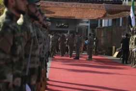 Şam'da Suriye Devrimi Askeri Fuarı açıldı