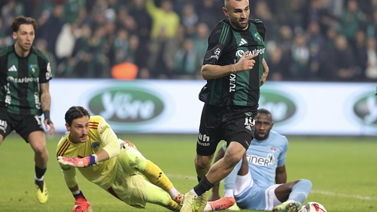 Selçuk İnan'ın yönettiği Kocaelispor iç sahada yenilgi yüzü görmüyor