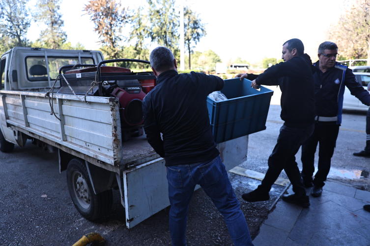 Soğuk zincire aykırı taşınan etler otobüs bagajından çıktı