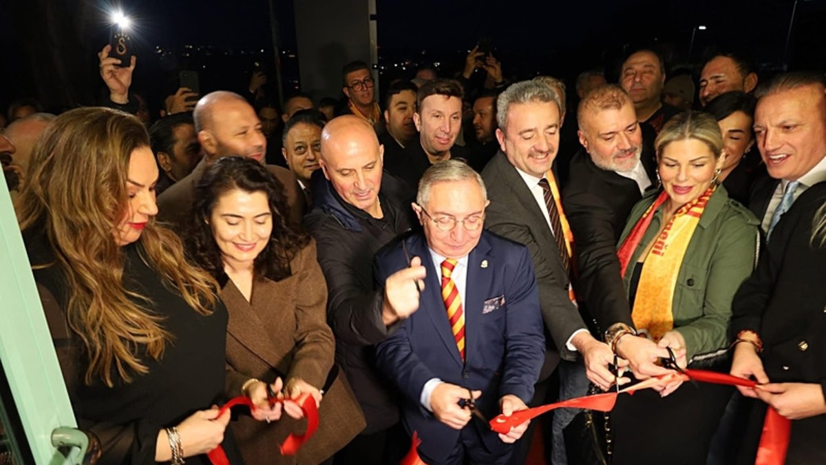 Stuttgart Galatasaraylılar Derneği yeni merkezi'nin açılışını yaptı