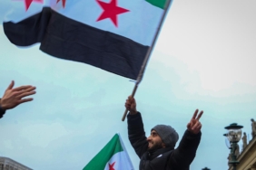 Suriye'de 61 yıllık Baas rejimin deviren halk, geleceğe umutla bakıyor