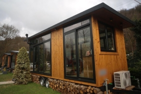 Taşınabilir evi çalan şüpheli yakalandı