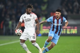 Trabzonspor-Beşiktaş maçında VAR'dan kırmızı kart kararı! İşte o pozisyon