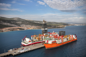 Türkiye'nin yeni sondaj gemileri yan yana geldi