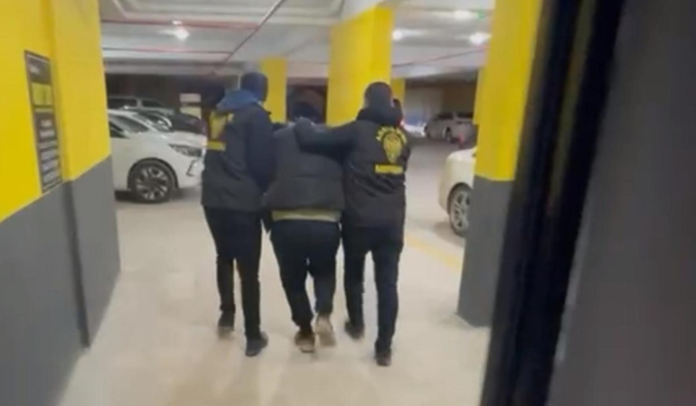 98 yıl 11 ay kesinleşmiş hapis cezasıyla aranıyordu, Mersin'de yakalandı