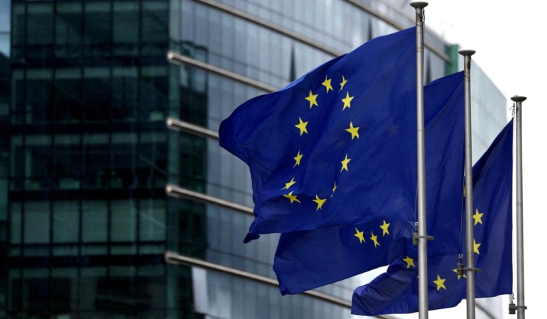 AB Komisyonu, İran'a yönelik daha sert yeni yaptırımlar önermeye hazır olduklarını belirtti