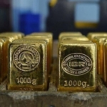 Altın fiyatları ilk kez 5 bin doların üzerine çıkarak tarihi zirvesini yeniledi