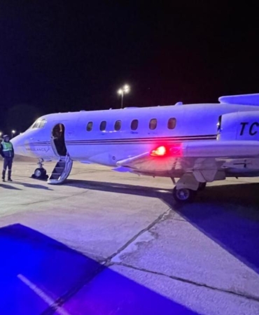 Ambulans uçak kalp hastası bebek için havalandı