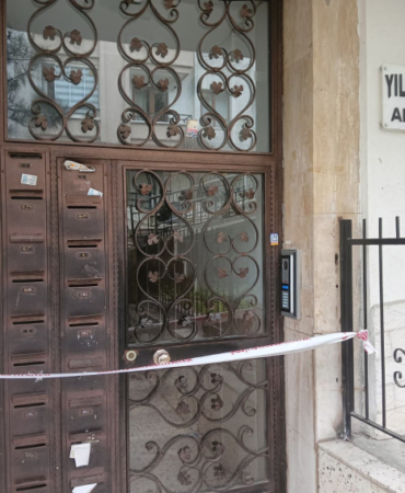 Ankarada kolonlarında hasar tespit edilen bina tahliye edildi