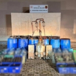 Antalya'da 4 bin 663 litre sahte ve kaçak alkol ele geçirildi