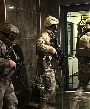 Antalya'da organize suç örgütüne operasyon: 12 tutuklama