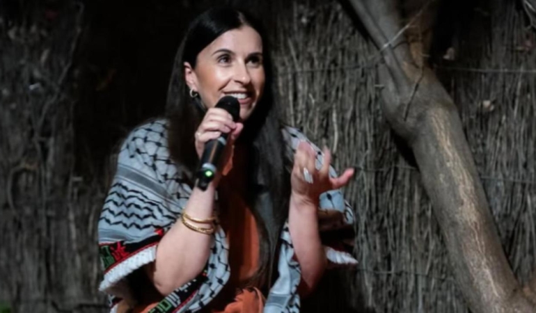 Avustralya'da Filistinli yazarın programdan çıkarılmasıyla başlayan boykot sonrası festival yönetiminde istifa