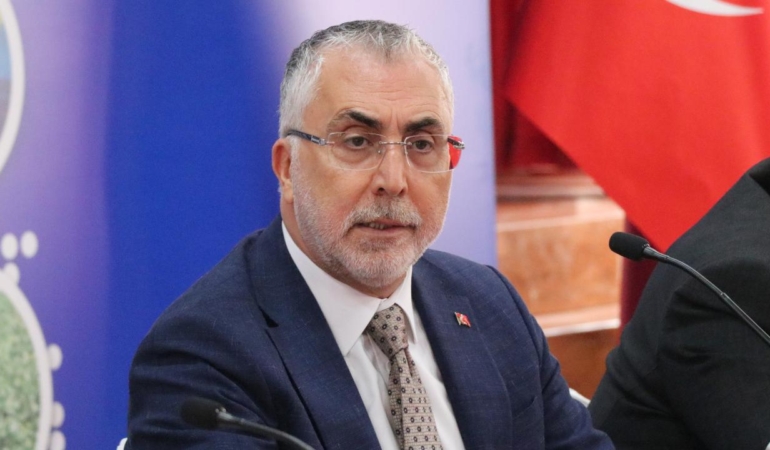 Bakan Işıkhan: Her bir vatandaşımızın refahını korumayı ve sosyal haklarını genişletmeyi sürdüreceğiz