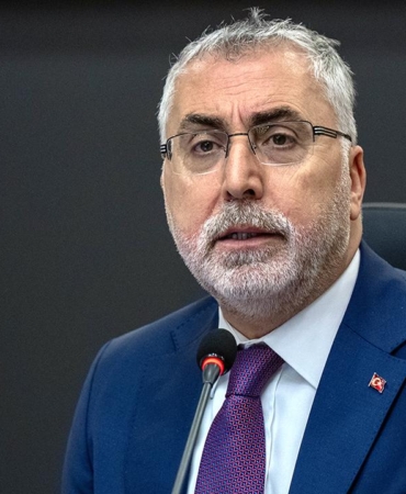 Bakan Işıkhan: Meclis'te nöbet tutacağınıza emeklilerimizin hakkı olan SGK borçlarınızı ödeyin