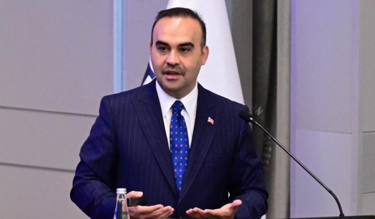 Bakan Kacır: Savunma sanayisindeki kabiliyetimizi dünyaya ispat ettik