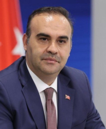 Bakan Kacır: Yüksek teknoloji grubu, üretimde büyümenin lokomotifi olmaya devam ediyor