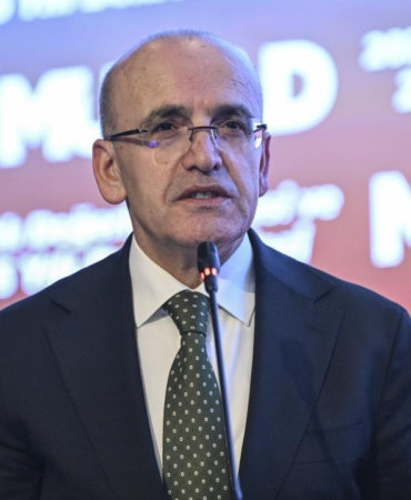 Bakan Şimşek: Hedefimiz enflasyonu 2026'da yüzde 20'nin altına indirmek