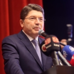 Bakan Tunç: Çocuklarımızı ve gençlerimizi sanal tehlikelerden uzak tutmak görevimiz