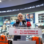 Bakan Uraloğlu: 13 bin 607 personelle 7 gün 24 saat kar ve buzla mücadele sürüyor