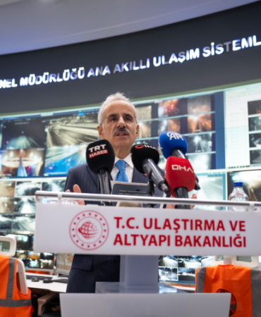 Bakan Uraloğlu: 13 bin 607 personelle 7 gün 24 saat kar ve buzla mücadele sürüyor