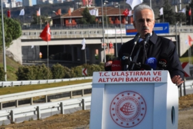 Bakan Uraloğlu: Yeşilkent Kavşağı sayesinde yıllık 645 milyon lira tasarruf sağlayacağız