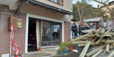 Beykoz kamyon eve çarptı: 2 ölü