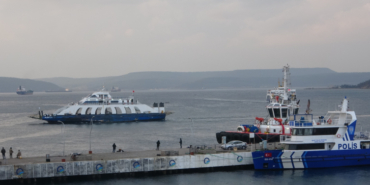 Çanakkale'de deniz ulaşımına fırtına engeli